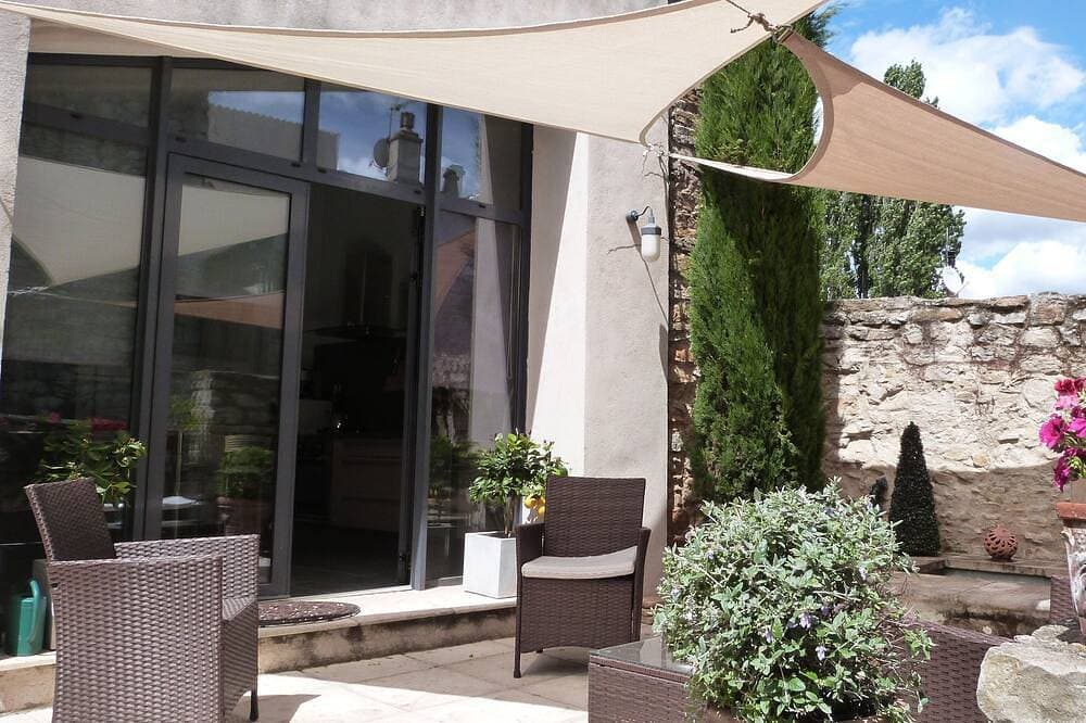 Foto 11 von 30: Cottage, in der Nähe von Aix en Provence, mit sonniger Terrasse und Springbrunnen