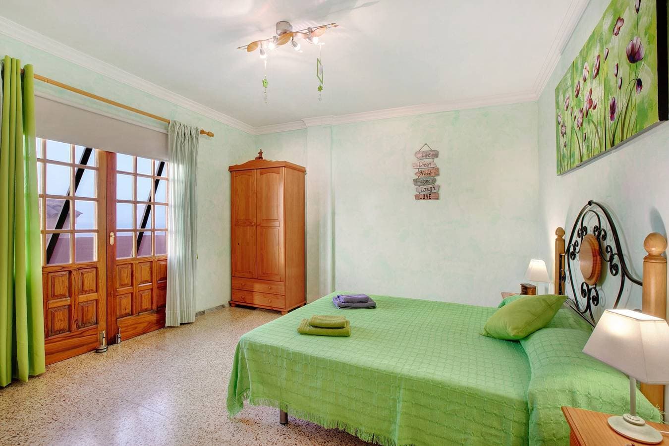 Foto 10 von 30: Ferienhaus „Petite Paradise“ mit Meerblick, Gemeinschaftspool und WLAN