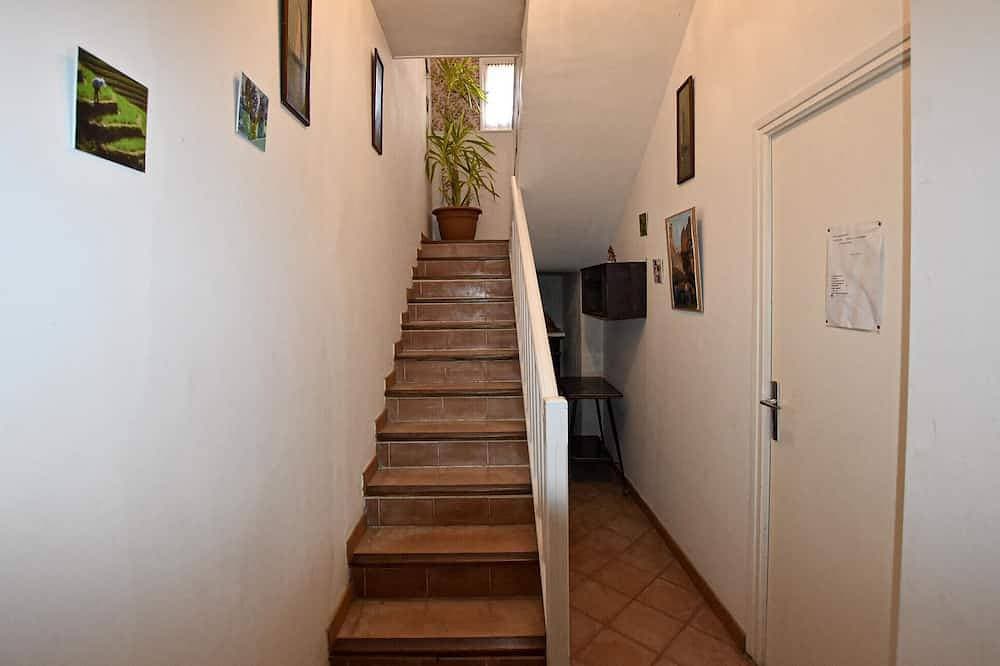 Foto 11 von 21: 2 bedroom lovely home in Moustiers-Sainte-Marie