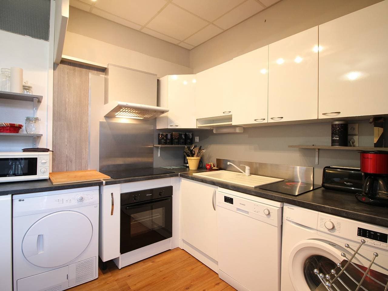 Foto 4 von 16: Komfortable T3-Wohnung, 200m von den Thermen, WLAN, Aufzug