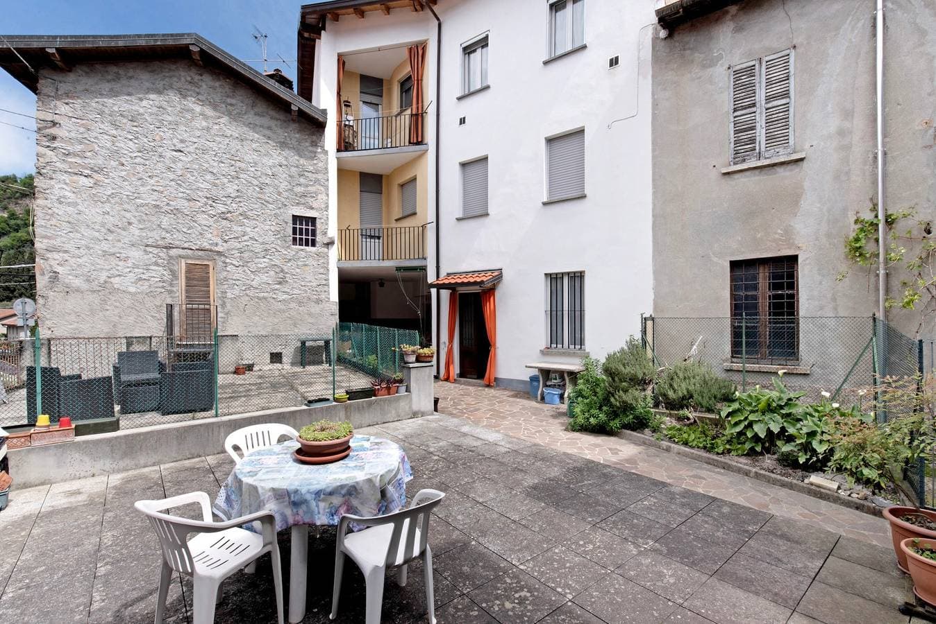 Foto 6 von 31: Ferienwohnung "House Of Sport" mit Seeblick, 2 Gemeinschaftsterrassen und WLAN