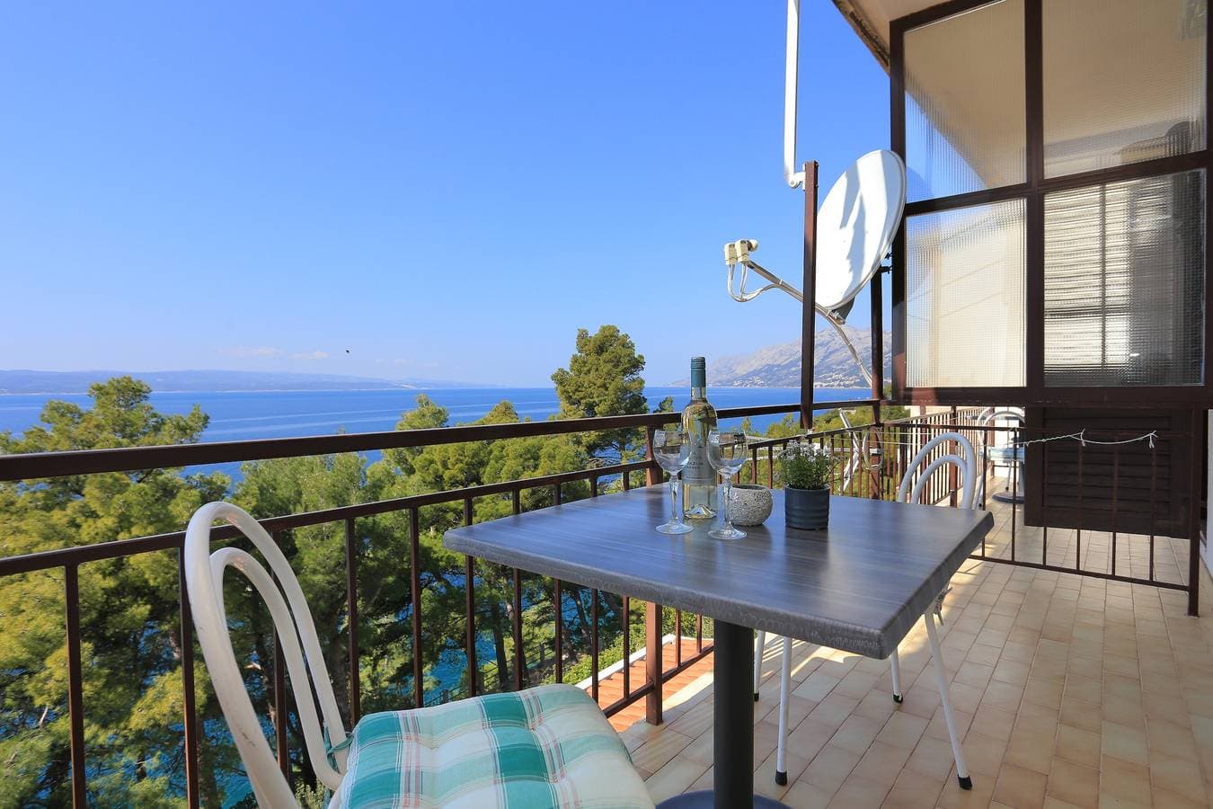 Studio Appartement mit Balkon und Meerblick Brela, Makarska -a 1