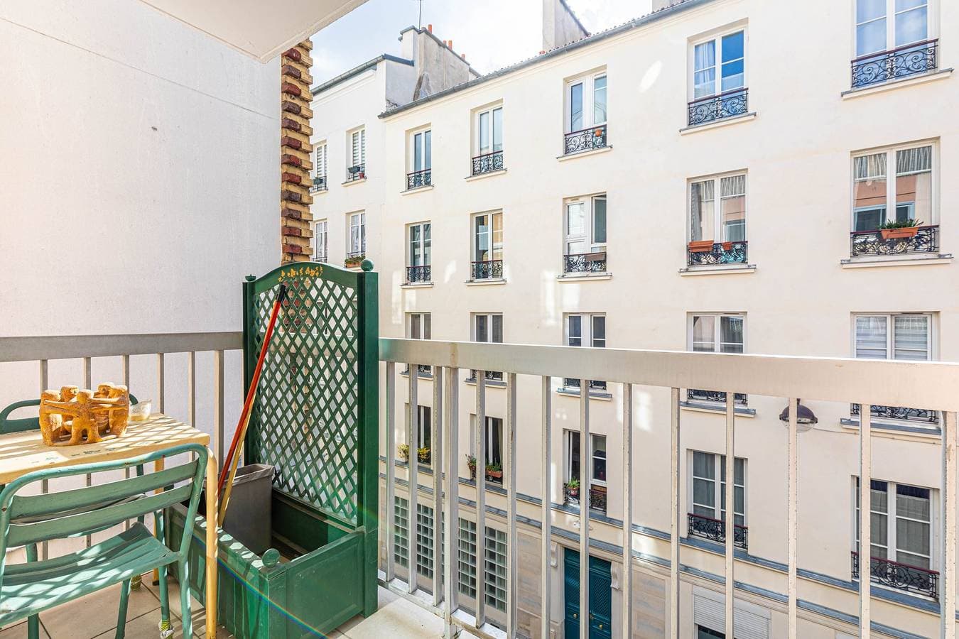 Foto 2 von 19: GuestReady - Abundant light and charm in Charonne