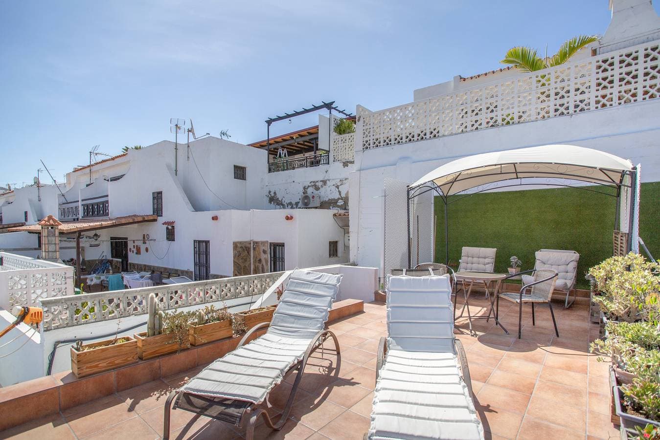 Foto 2 von 24: Ferienhaus „Ita“ mit privater Terrasse, WLAN und Klimaanlage