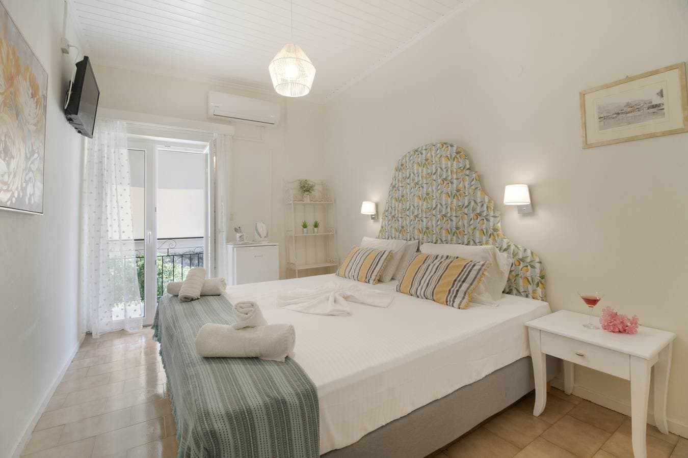 Foto 3 von 19: Zimmer 'M5 Room' mit Gemeinschaftspool, WLAN und Klimaanlage