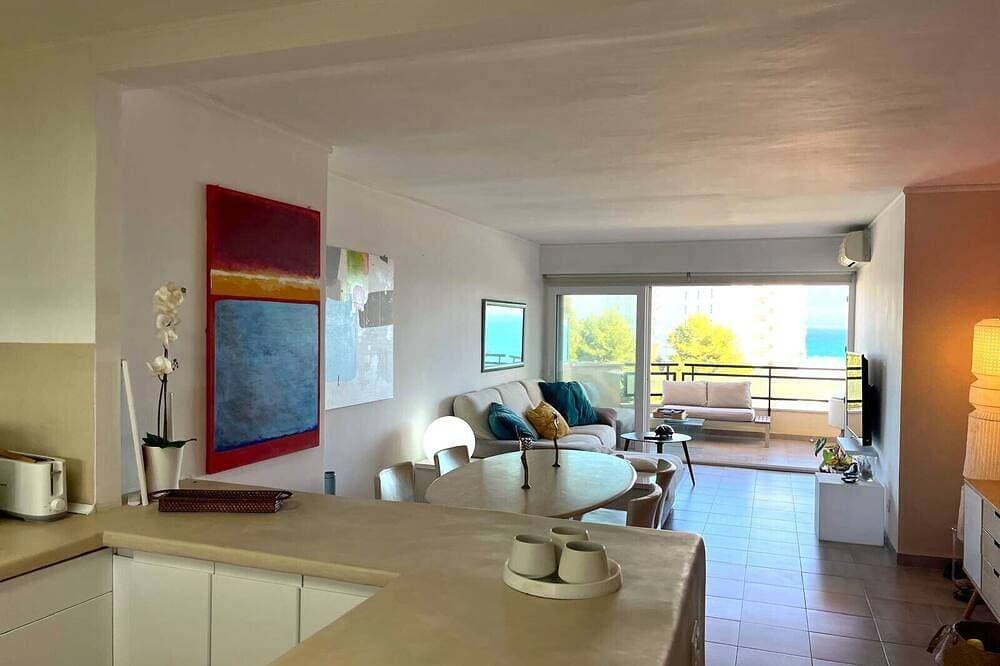 Foto 8 von 17: Sea View Apartment Between Forest and Beach – Cala Vinyes
