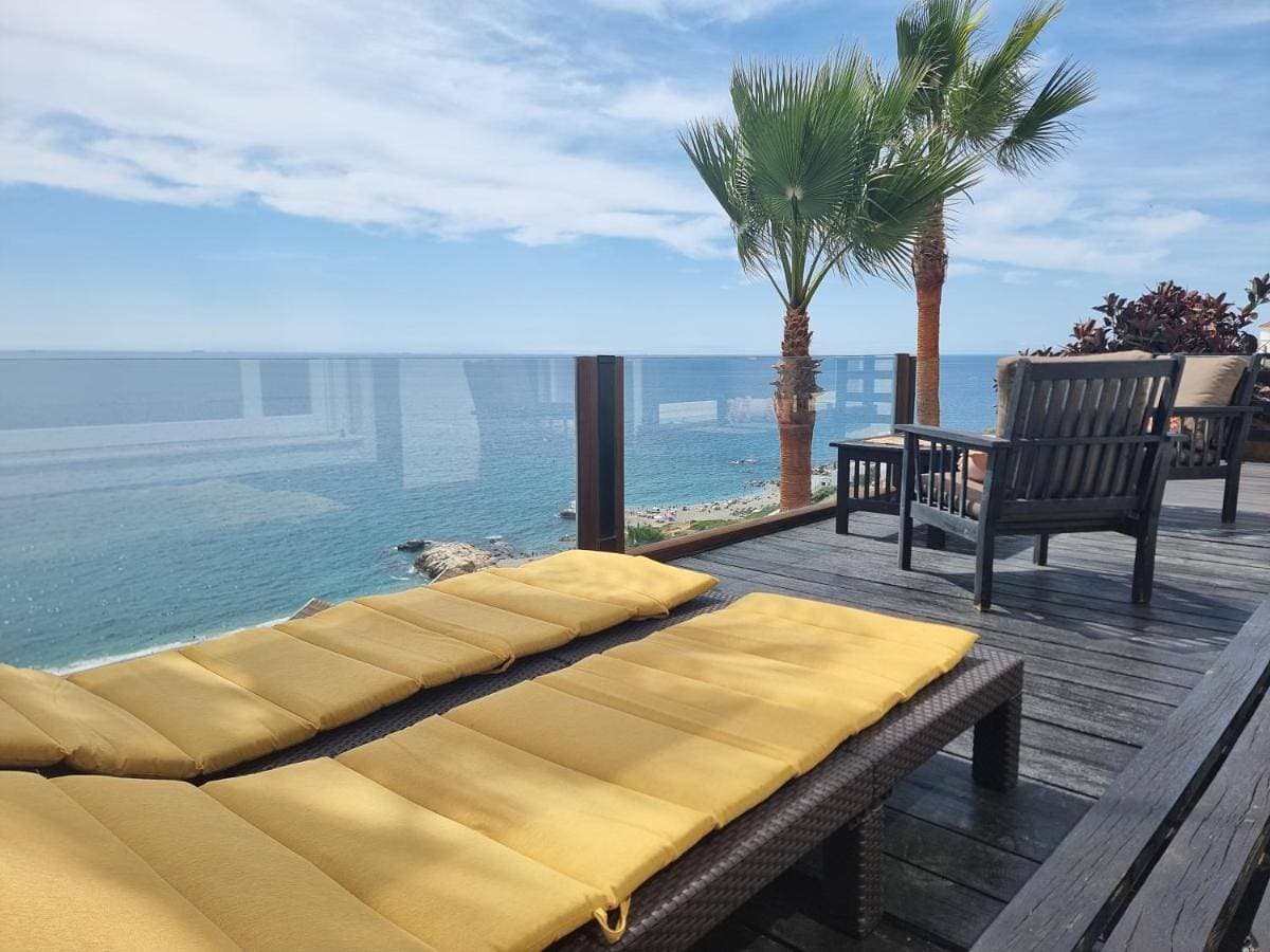 Vistas excelentes al mar y jakuzzi 1