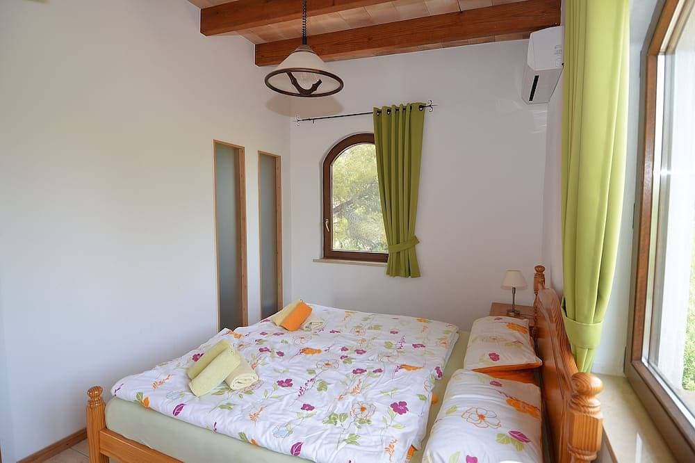 Foto 5 von 30: Meerblick, strandnah, ruhige Lage, Privatpool, Klimaanlage, Internet, Ökologisch