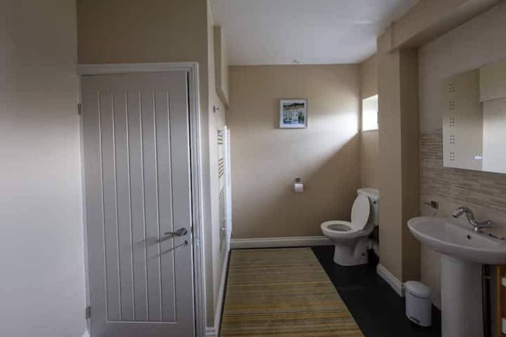 Foto 5 von 30: Yr Hen Weithdy. (The Old Workshop) Ll728hd, sleeps 4 only.