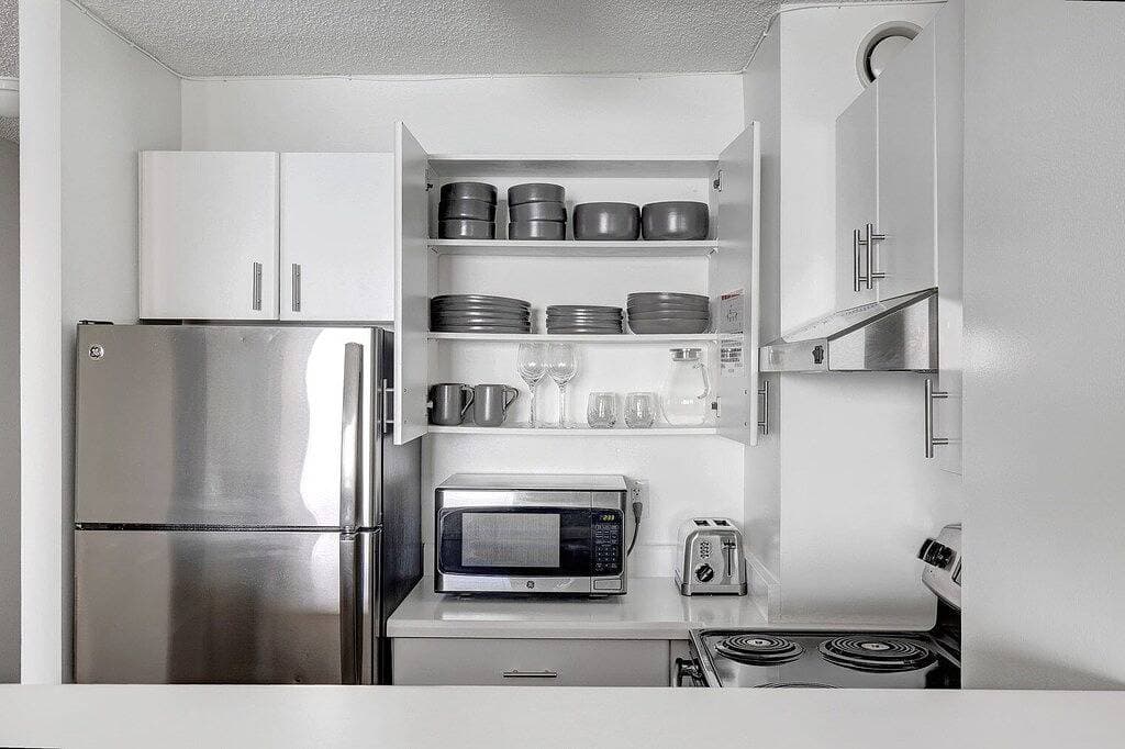 Foto 7 von 22: Modern Streeterville 1Br w/ Gym, Pool, walk to Navy Pier, by Blueground