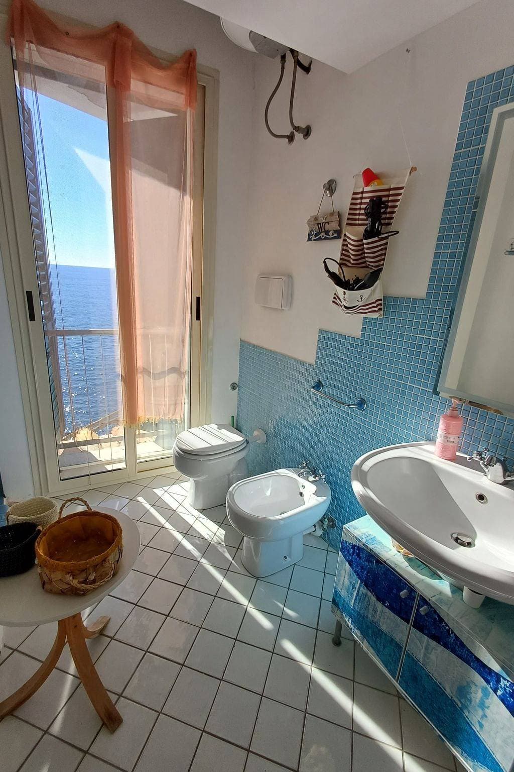 Foto 11 von 42: Villa mit Blick auf das Meer an der Amalfiküste