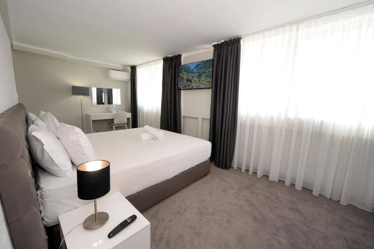 Foto 6 von 12: Superior One-Bedroom Apartment with Balcony