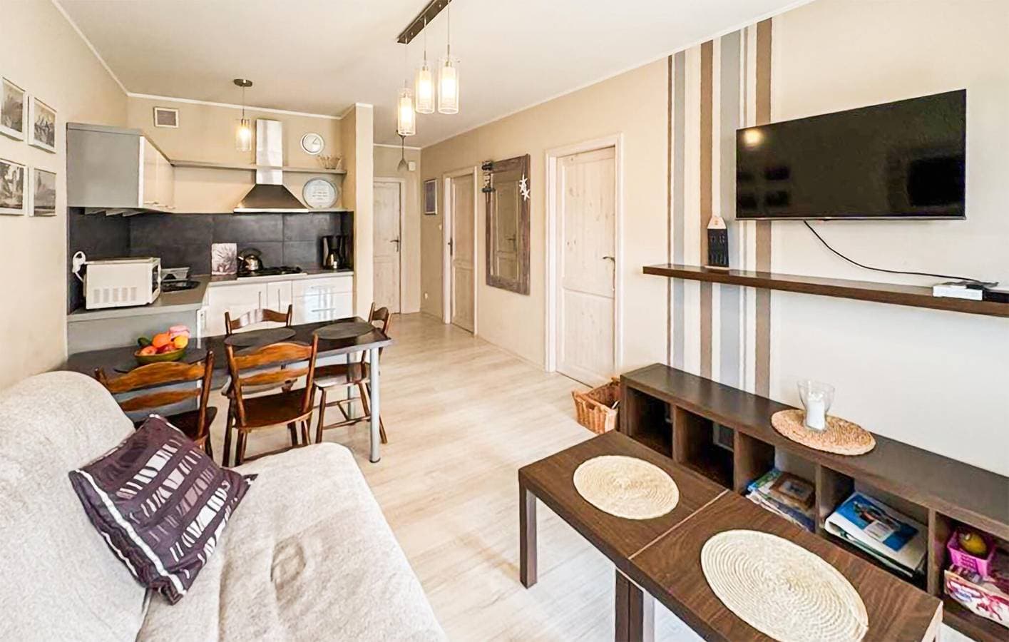 Foto 6 von 23: Ferienwohnung für 5 Personen mit Terrasse