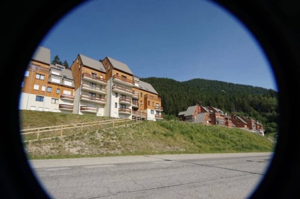 Foto 6 von 9: Studiocabine 100m von den Pisten - Balkon - Skiraum