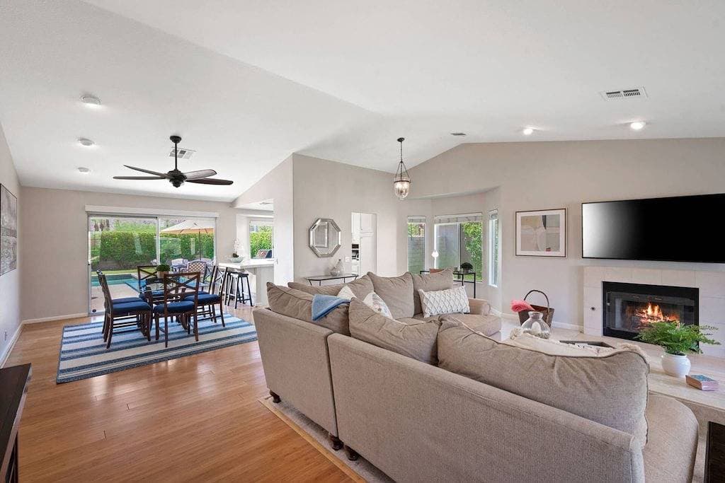 Foto 9 von 49: Spacious Retreat | Newly Remodeled Pool & Spa | Mountain Views | Perfect for Family Getaways