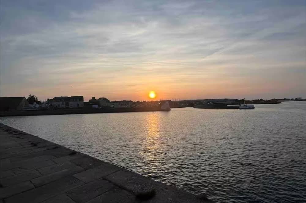 Foto 13 von 15: La Petite Pêcherie | Saint-Vaast – beach, harbor, and shops within walking distance