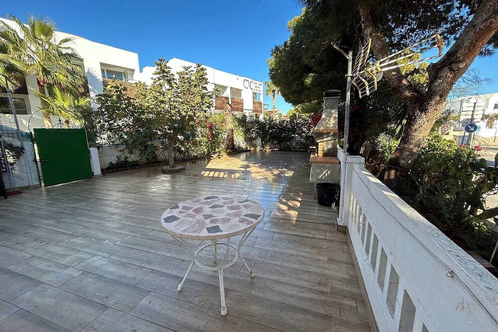 Faro de Mar, with large terrace and 5 minutes from the beach. 1