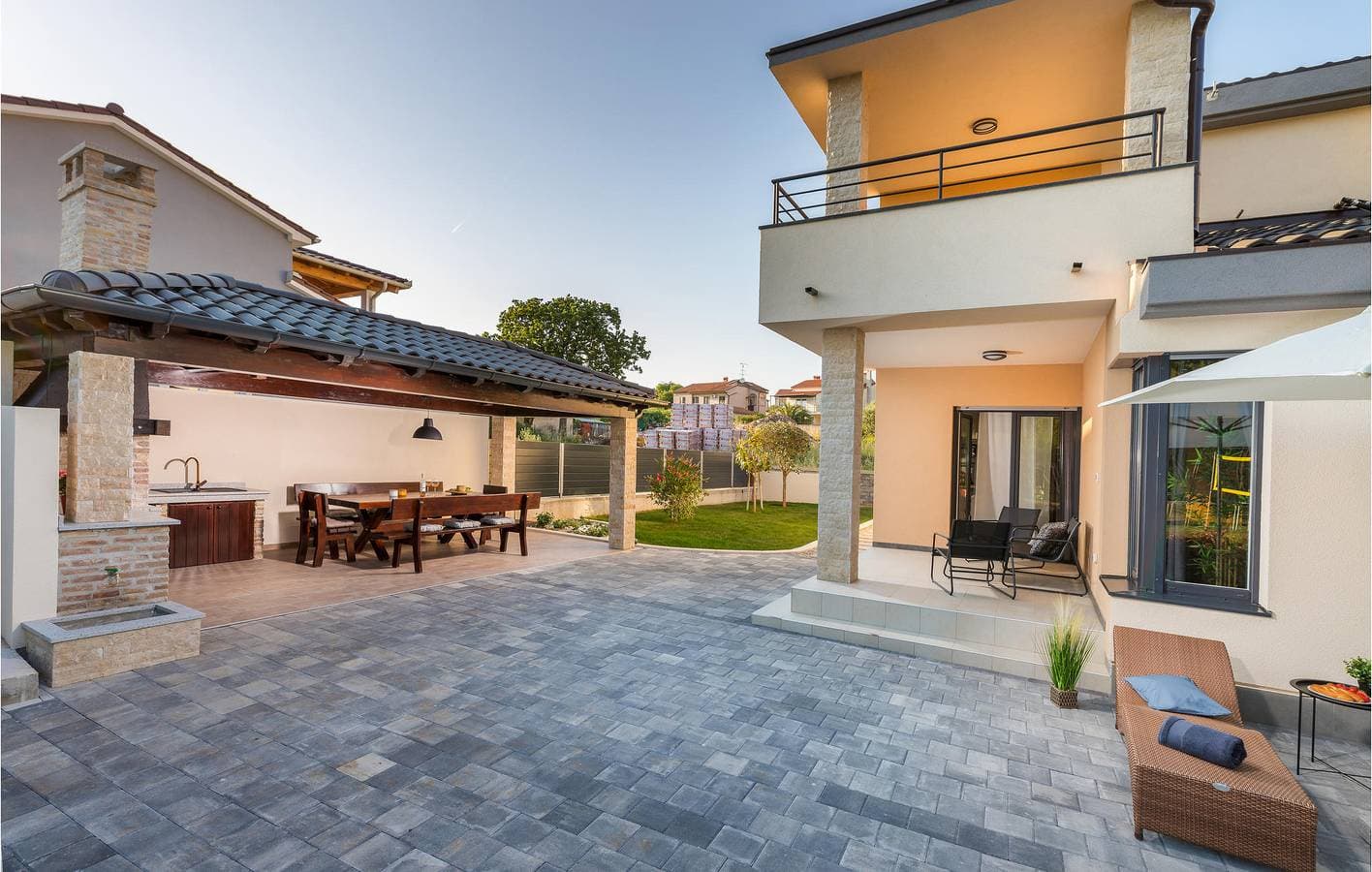 Foto 6 von 68: Geräumige Ferienwohnung mit Pool, WLAN und Parkplatz – 1,5 km vom Strand entfernt