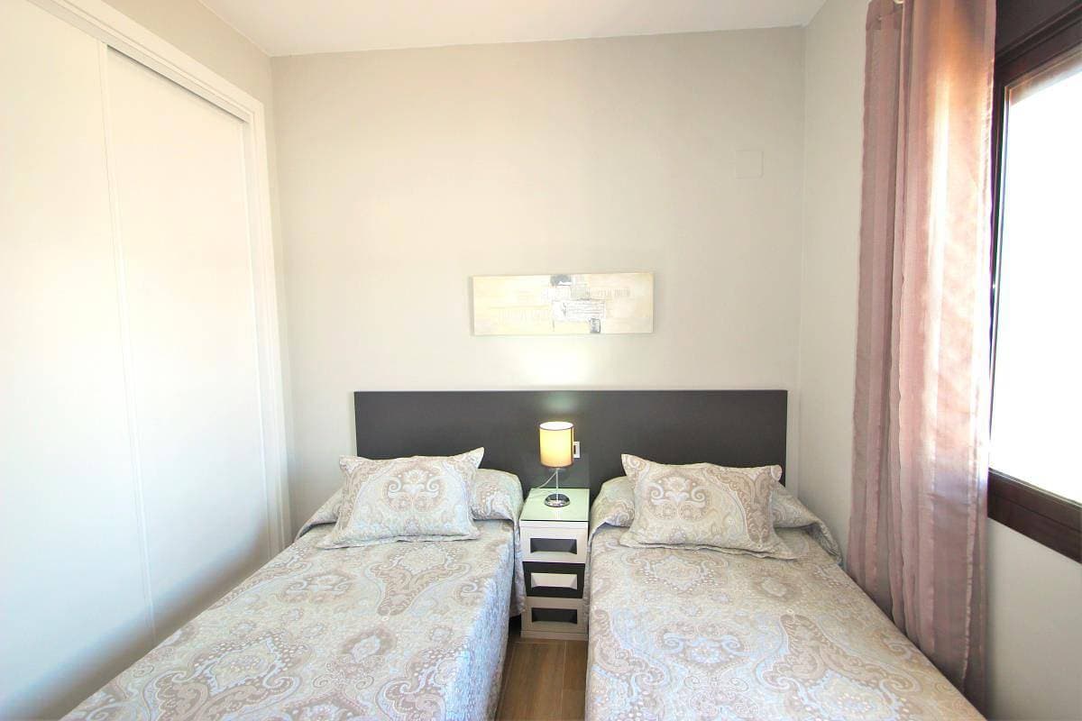 Foto 10 von 14: Großer Privatpool, neu und modern, kompletter Sichtschutz - Casa Manoli -
