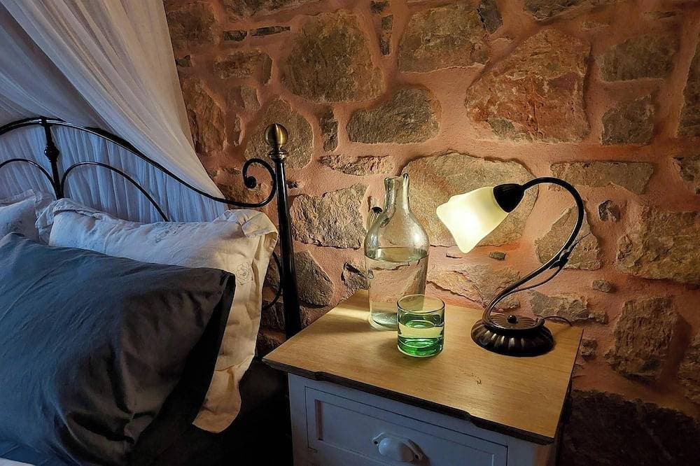 Foto 7 von 30: Traditionelles kretisches Steinhaus am halb-ländlichen Stadtrand von Kefalas, Vamos
