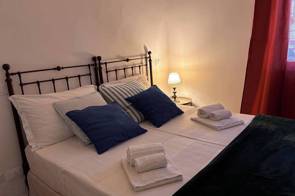 Foto 8 von 30: Villa San Vito, Amalfi Coast. Seaview Terrace, Garden, and Private Parking.