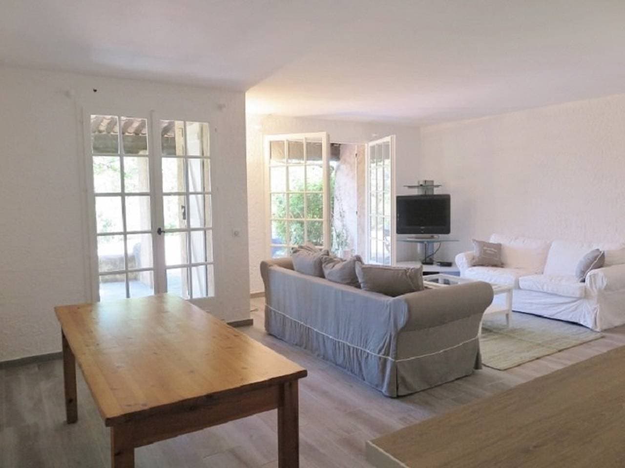 Foto 7 von 12: Renoviertes 2-Zimmer-Mas mit Pool 1 km vom Strand Gigaro entfernt