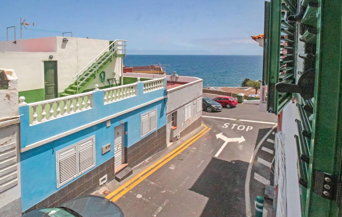 Strandurlaub - 90m² Apartment mit Wifi, TV & Küche 1