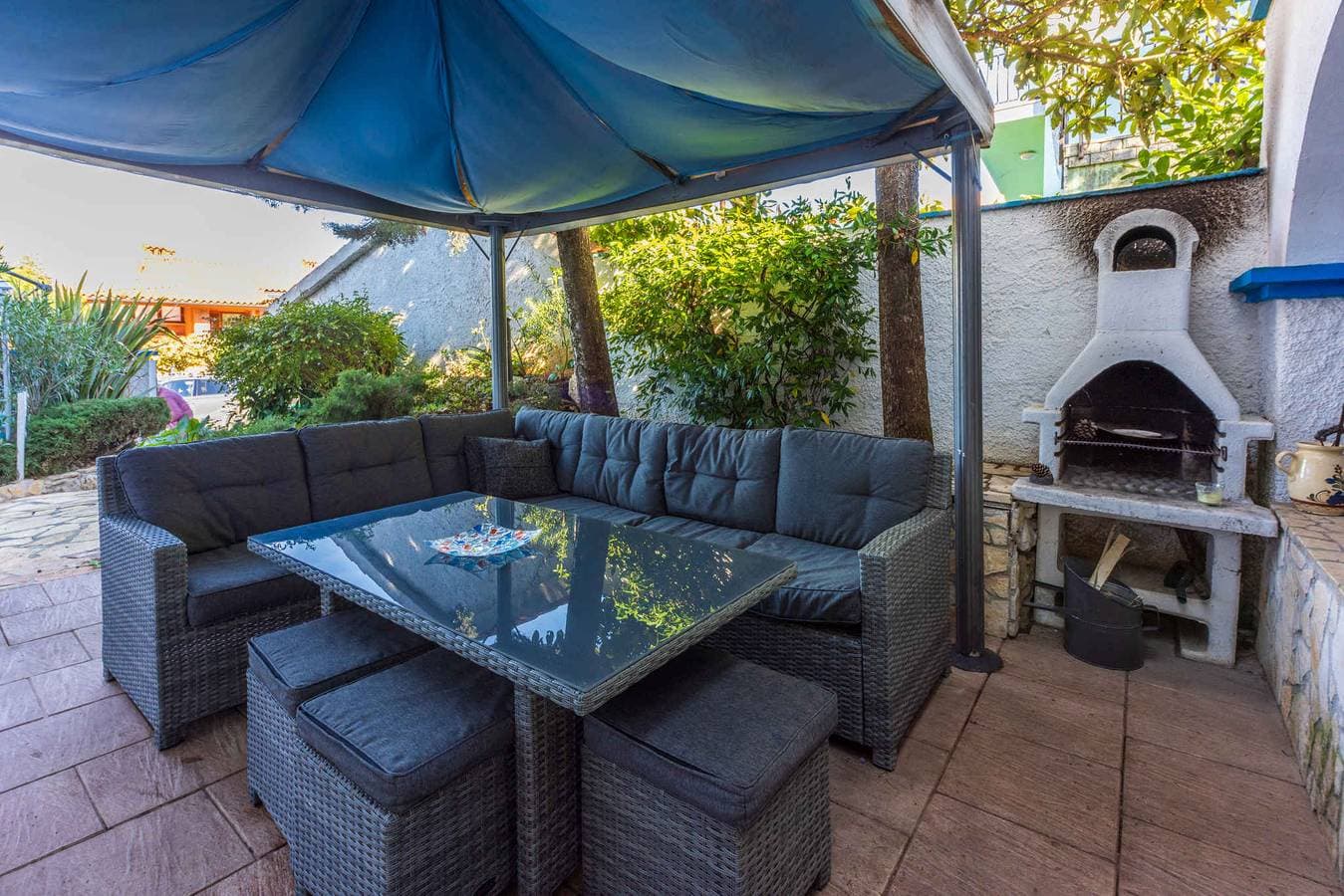 Foto 7 von 40: Ferienwohnung mit gemütlicher Terrasse und Grill