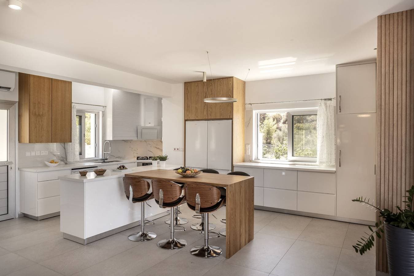 Foto 4 von 79: Villa für 8 Personen mit Terrasse