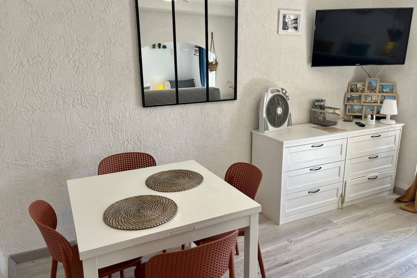 Foto 3 von 22: Ferienwohnung für 4 Personen mit Balkon