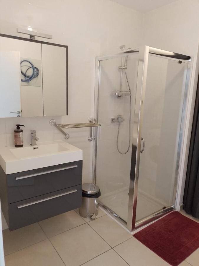 Foto 5 von 12: One-Bedroom Apartment