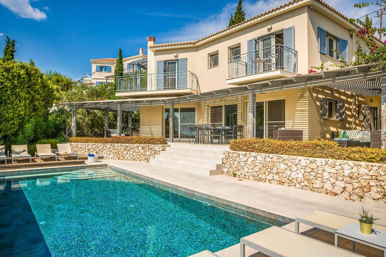 Villa 1