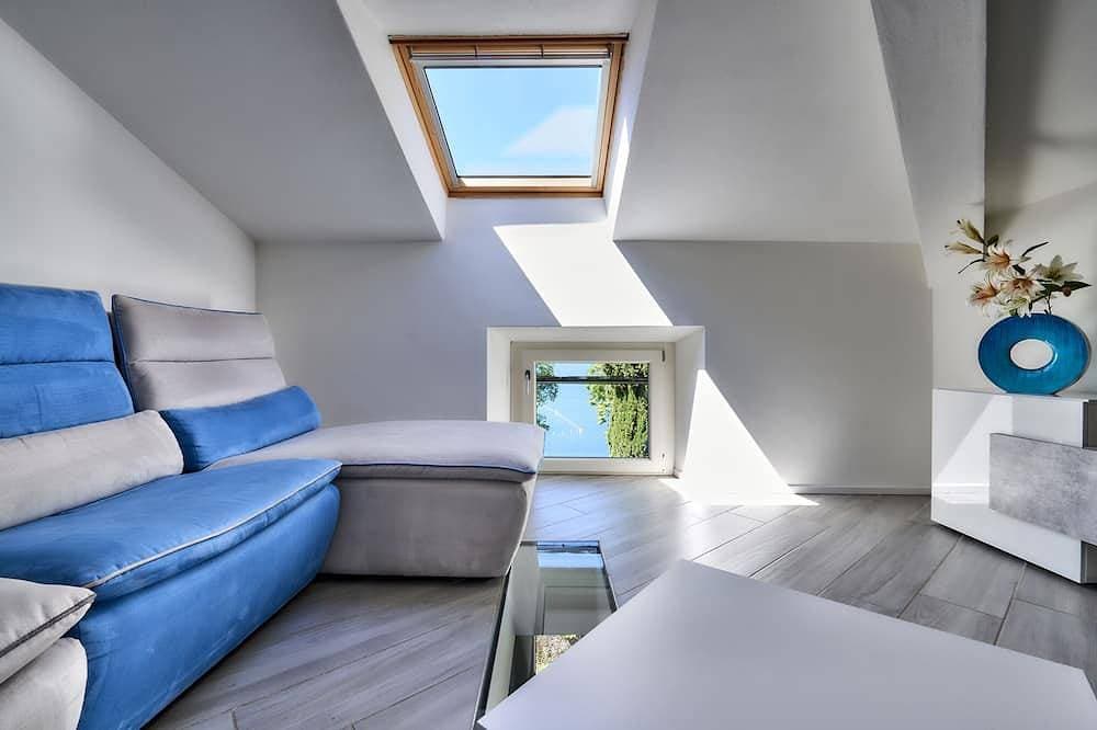 Foto 12 von 27: Within walking distance of the beach! A beautiful home in which to relax