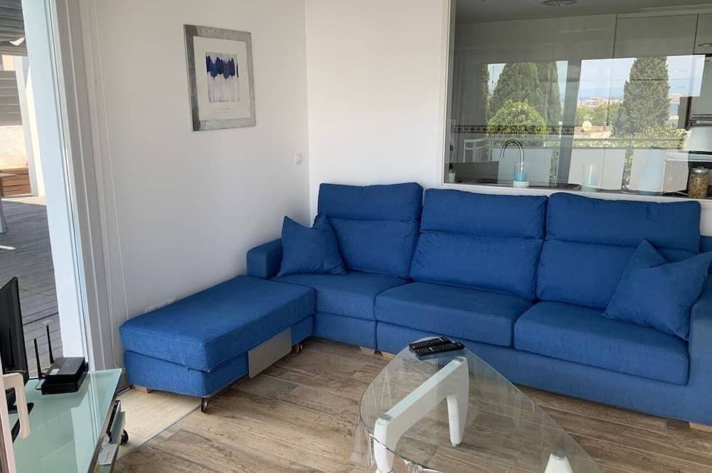 Foto 11 von 25: Sea view apartment with private pool