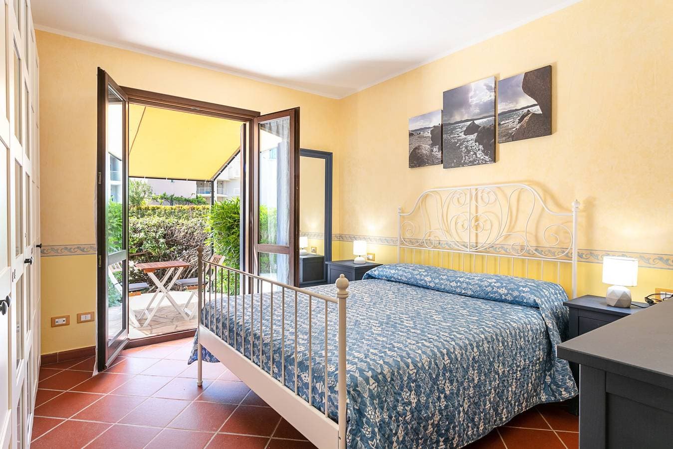 Foto 12 von 26: Zentrale Ferienwohnung mit Garten, Terrassen & WLAN – Sonne & Meer in Loiri Porto San Paolo