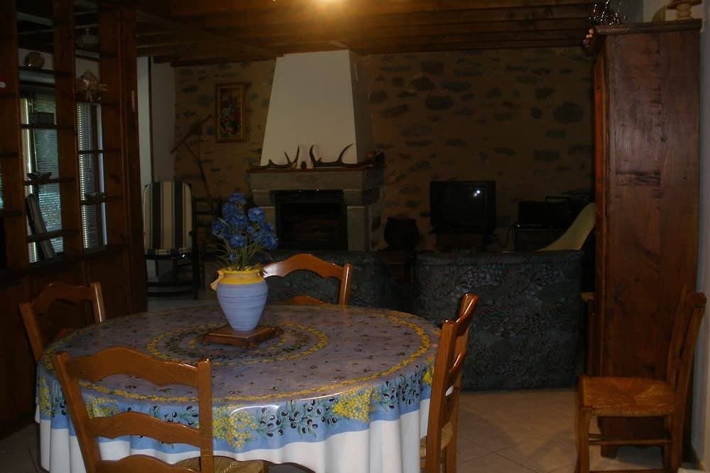 Foto 8 von 30: 4-Sterne Unterkunft in kleinem Dorf der Auvergne auf dem Land