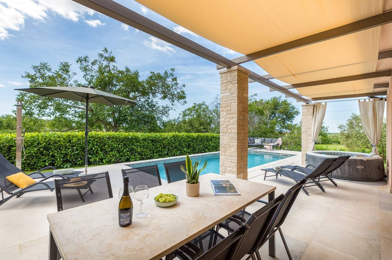 Foto 13 von 48: Villa Draga – Charmante Villa mit 2 Schlafzimmern, privatem Pool und Whirlpool