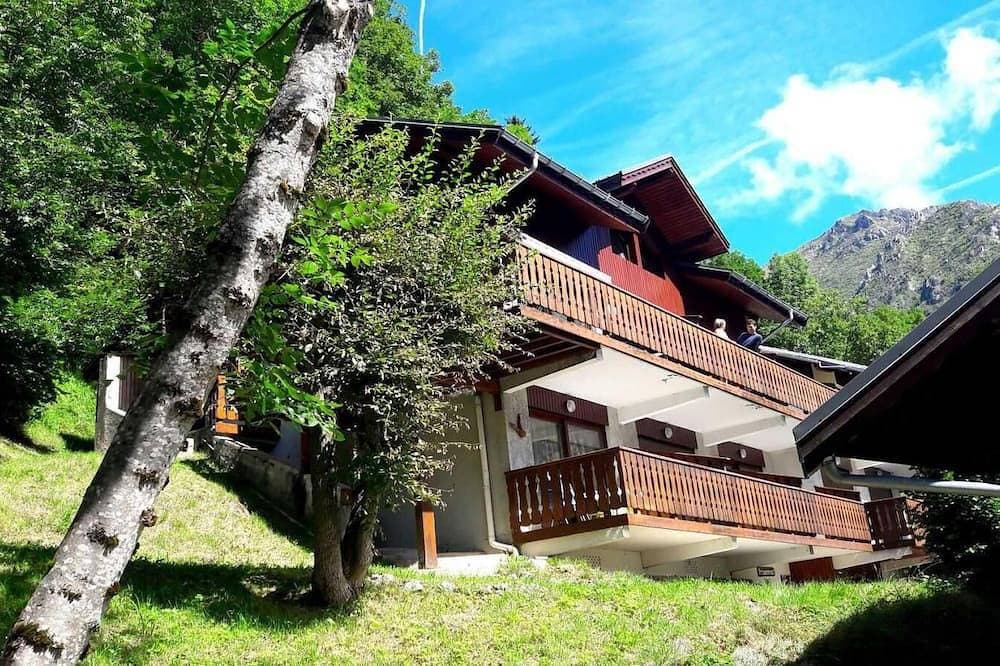 Foto 5 von 17: Bis 200m skipiste, 1te Etage, blick berg, balkon, fernseher, schließfach für die skier, 24m²