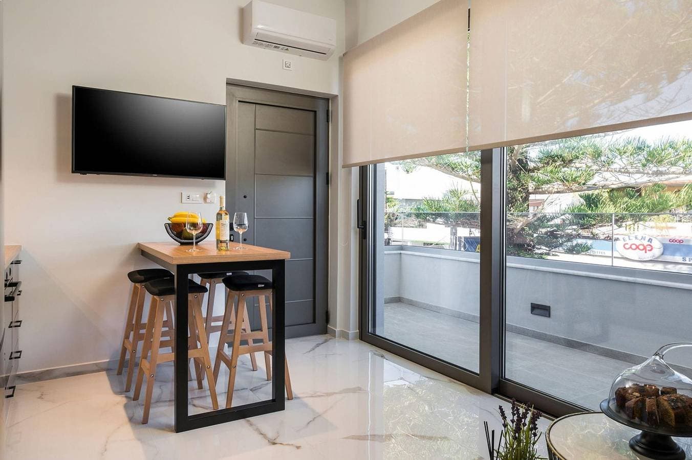 Foto 12 von 90: Ferienwohnung für 4 Personen mit Balkon