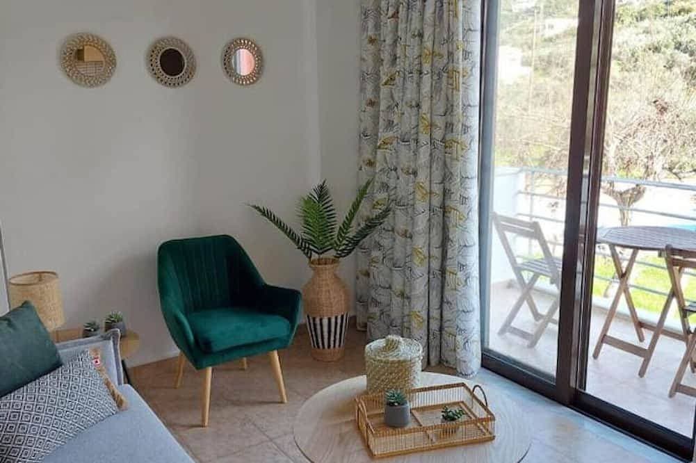 Foto 13 von 30: Mati apartment-Near Almyrida Beach-shared pool