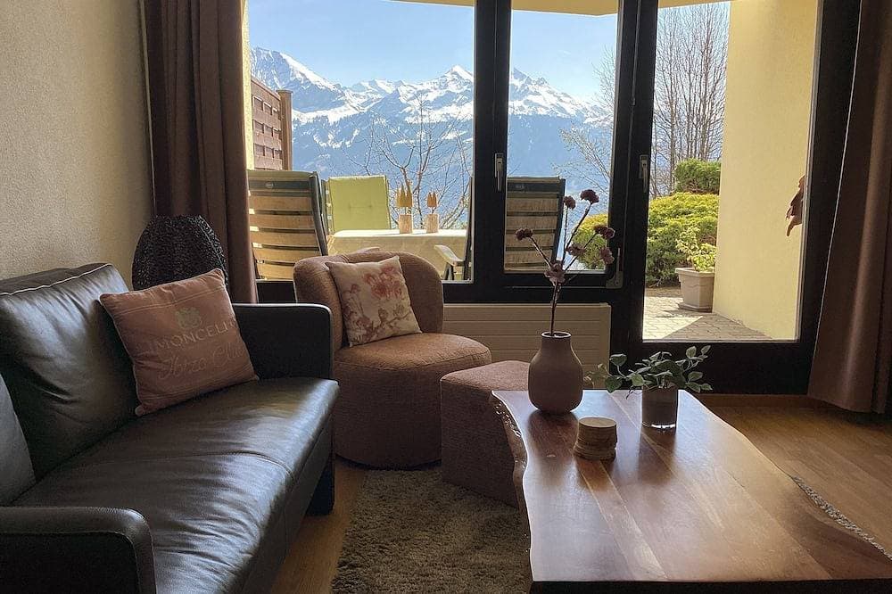 Apartment with great view in a 4* hotel with Pool, Sauna and Fitness 1