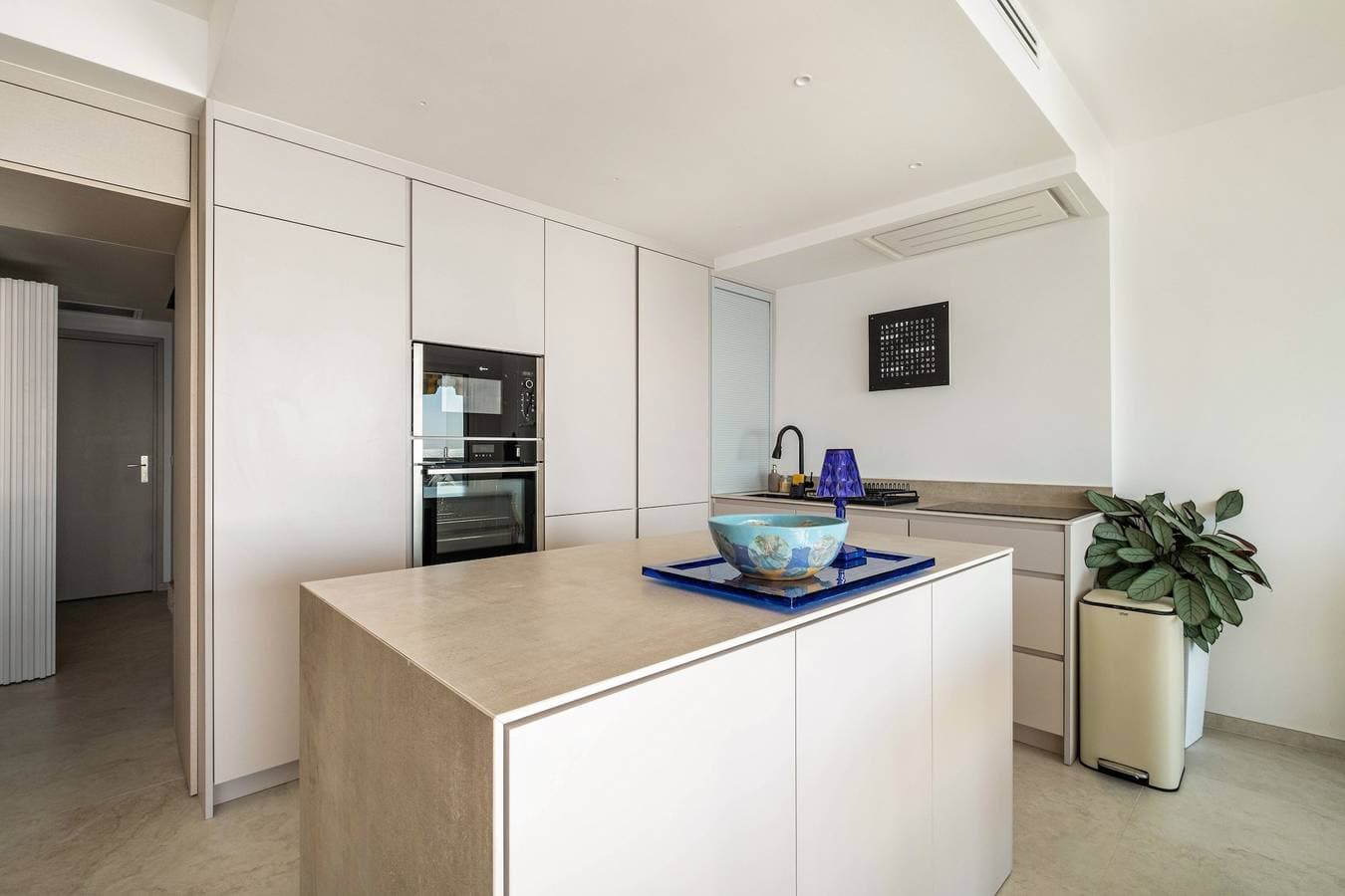 Foto 4 von 25: Apartment 'Grand Luxe Vue Mer Exclusif' mit Meerblick, WLAN und Klimaanlage