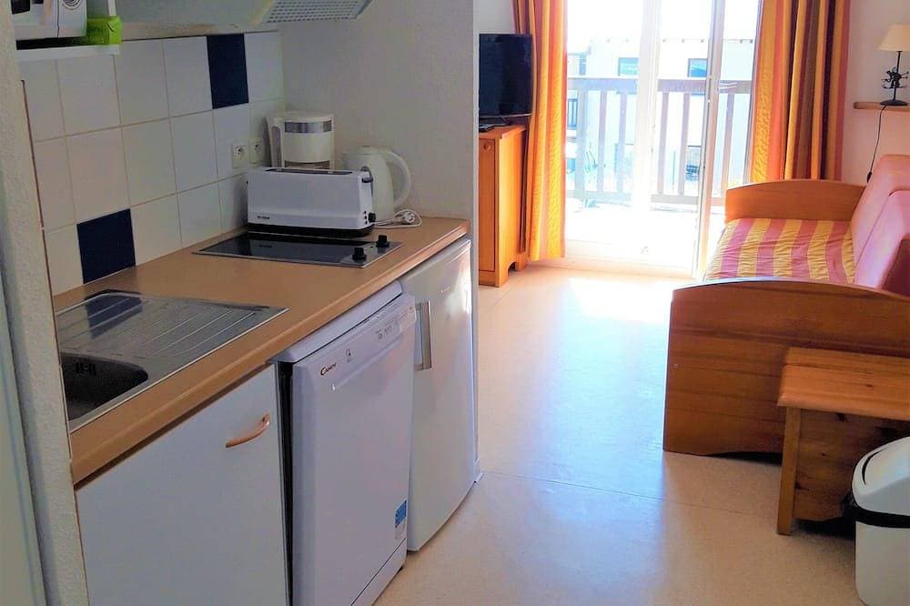 Foto 10 von 11: Pleasant Font-Romeu Studio, warm and bright with mountain views