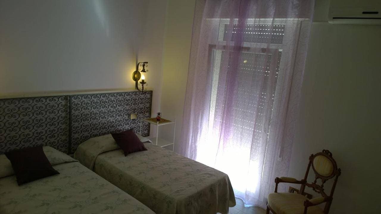 Foto 7 von 12: Twin Room