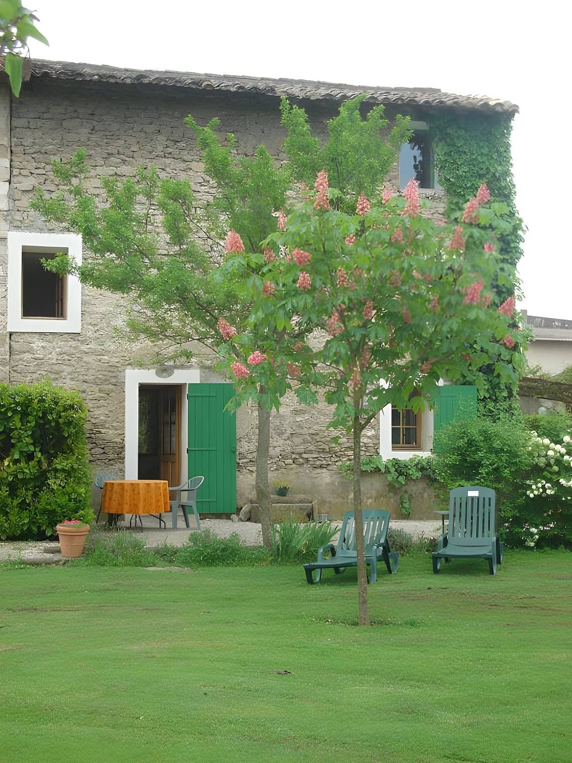 Foto 11 von 12: Ferienwohnung 'La Truite' mit privater Terrasse, Wi-Fi und Klimaanlage
