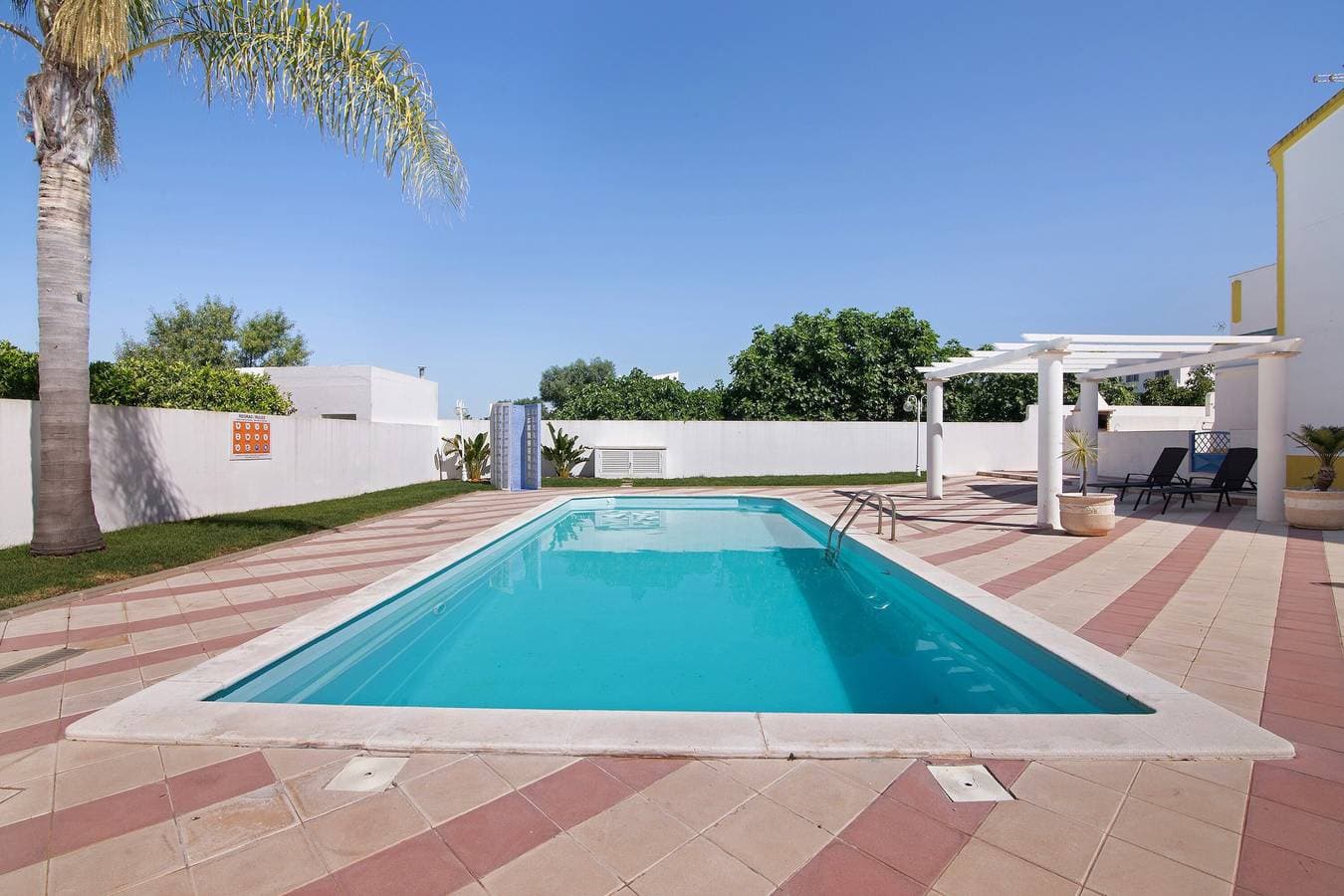 Foto 4 von 28: Villa 'Constança' mit Gemeinschaftspool, Wi-Fi und Klimaanlage