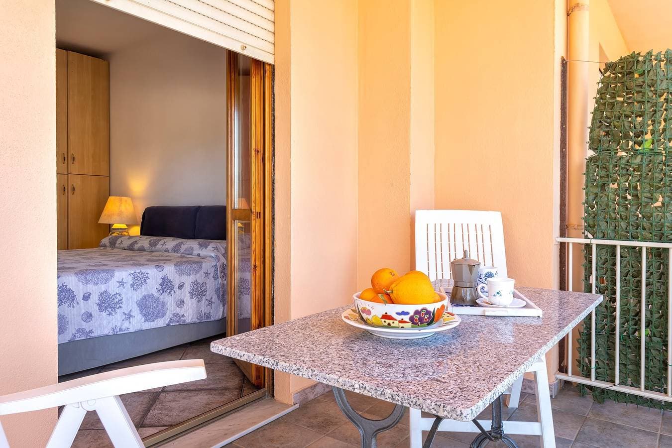 Foto 4 von 21: Ferienwohnung 'Rosso Marrone' mit Meerblick, privater Terrasse und WLAN