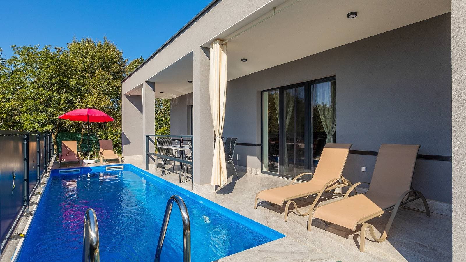 Foto 2 von 27: Villa Rhapsody by Villas Guide