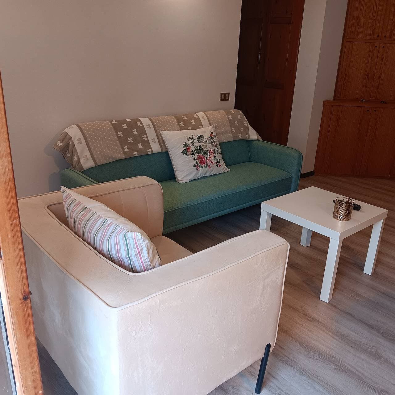 Foto 2 von 9: Apartment 'Tosca 5 L.T.I.' mit Balkon und Klimaanlage