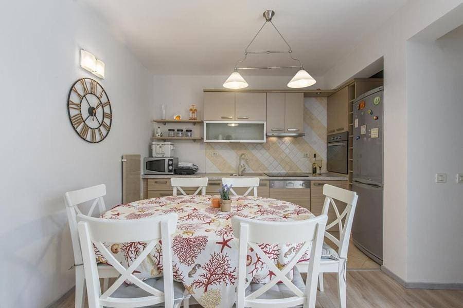 Foto 12 von 21: Ferienwohnung fur 4 Personen im Stadtzentrum nur 30m vom Strand entfernt